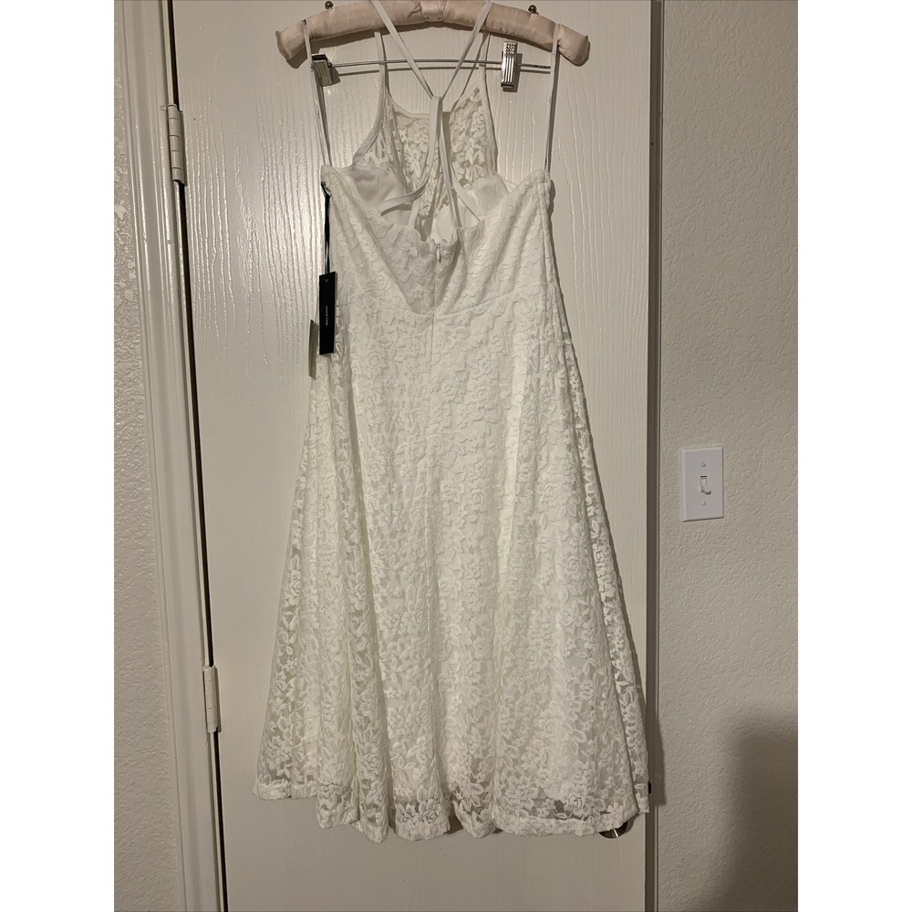 Lulus Women's Dress Fit And Flare Medium Snow White Floral Pattern NWT Sexy - Picture 6 of 11
